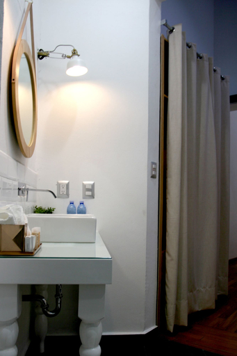 Bathroom 4, Markee Hotel Boutique, Querétaro