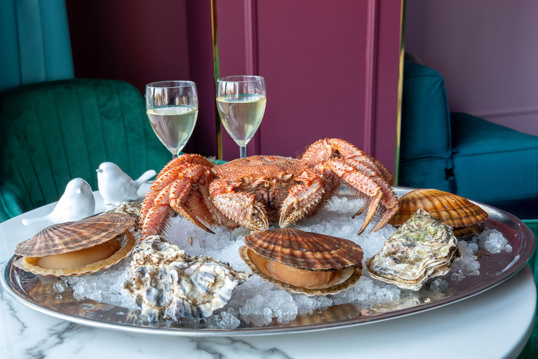 Food & Drinks 5, The V central apartments, Vladivostok gorsovet
