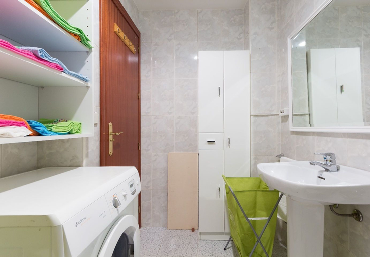 Bathroom 4, Pedregalejo Beach Apartment 1, Málaga