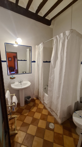 Bathroom 3, Casa Palacio Conde de Garcinarro, Cuenca