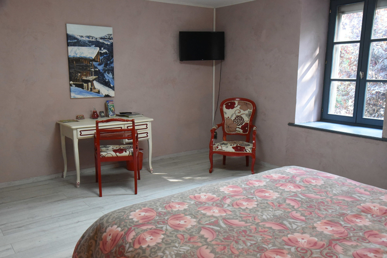 Bedroom 3, Les Jardins d'Armance, Doubs