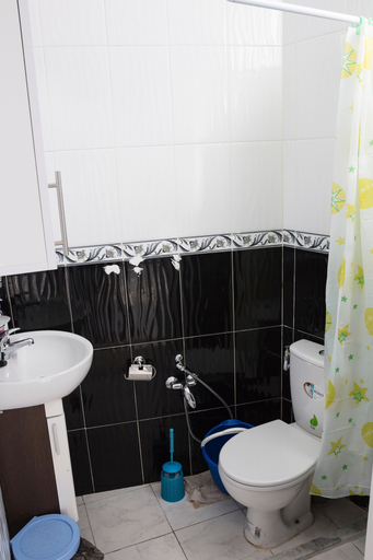 Bathroom 4, Charmin & Trendy Apartment Marsa Beach, La Marsa