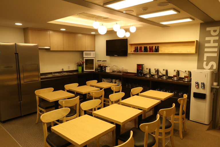 Food & Drinks 4, Step Inn Myeongdong 1, Jung