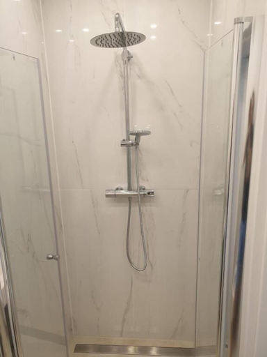 Bathroom 3, Das Friedrich, Murtal