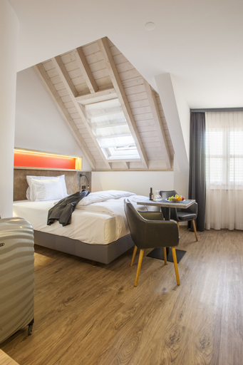 Bedroom 3, Hotel Thessoni Classic Zurich, Dielsdorf