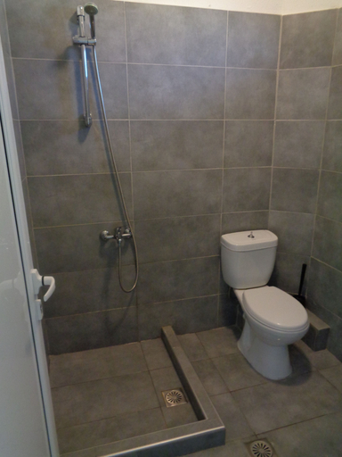 Bathroom 5, Vergina Pension, Central Macedonia