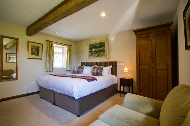 Bedroom 3, The Moonraker Hotel, Wiltshire