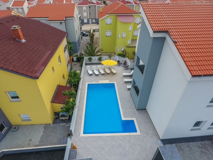 Exterior & Views 2, Pool Apartments Privilege, Novalja