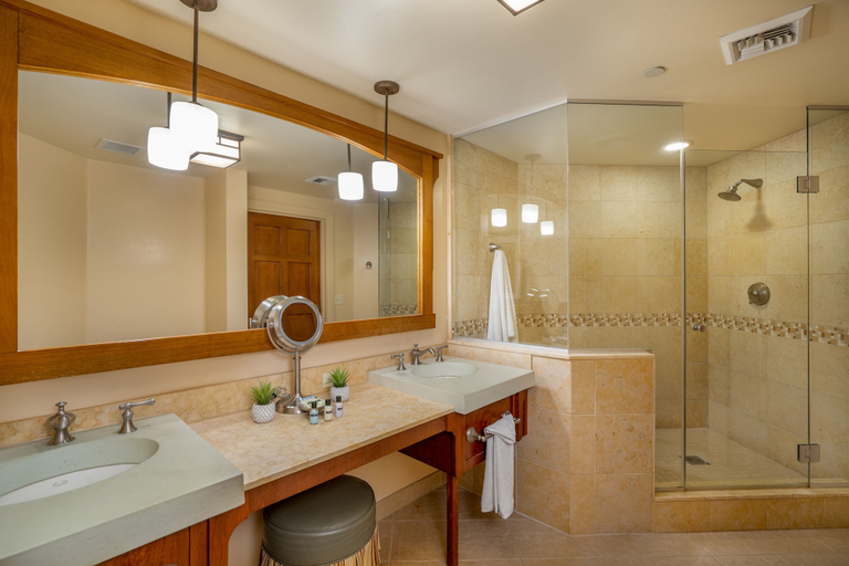 Bathroom 4, Avila Village Inn, San Luis Obispo
