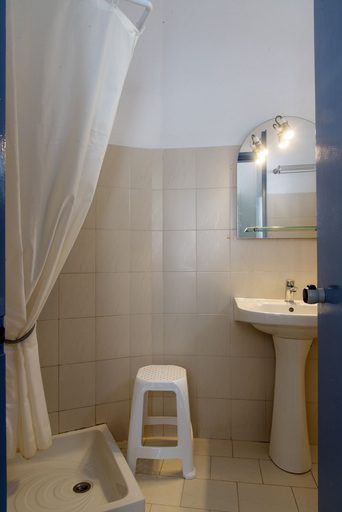 Bathroom 4, Castri Village Hotel, Crete