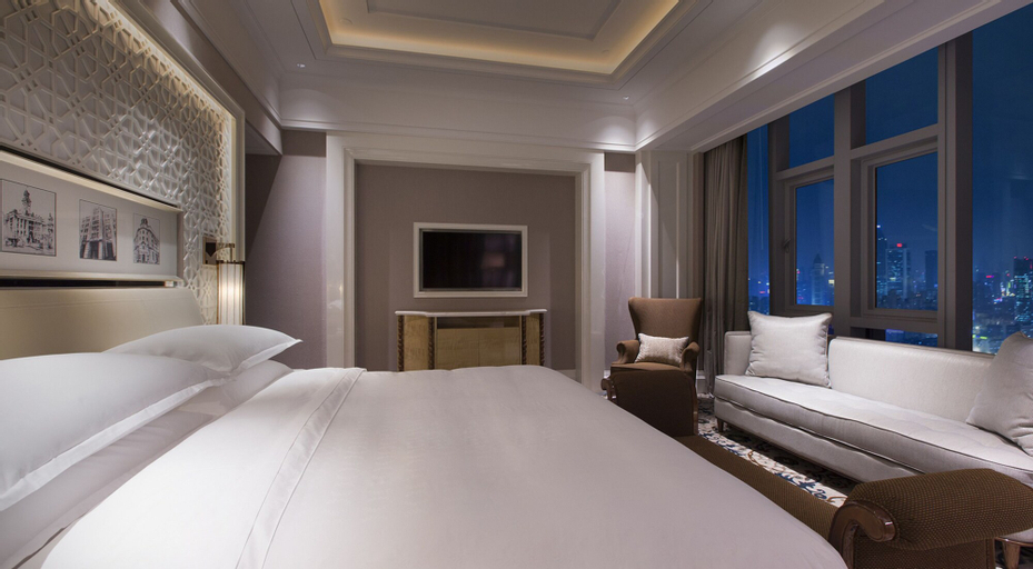 Bedroom 4, Sheraton Grand Wuhan Hankou Hotel, Wuhan
