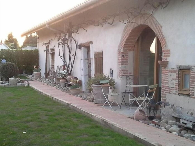 Exterior & Views 2, Chambre d'hôtes du Palais, Ain