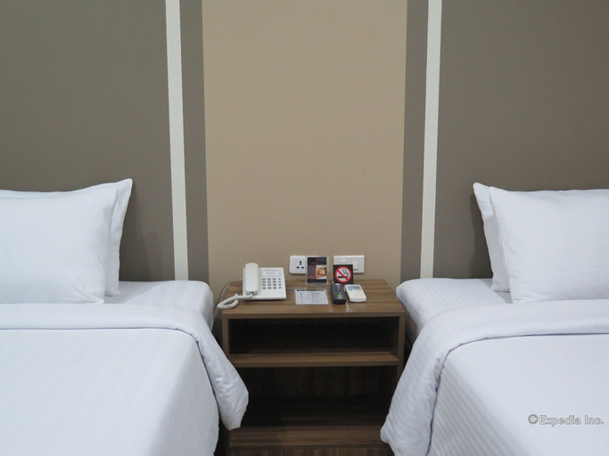 Bedroom 23