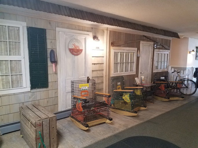 Others 4, Vacationland Inn & Suites, Penobscot