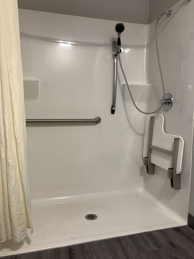 Bathroom 5, Knights Inn Nashville, Davidson
