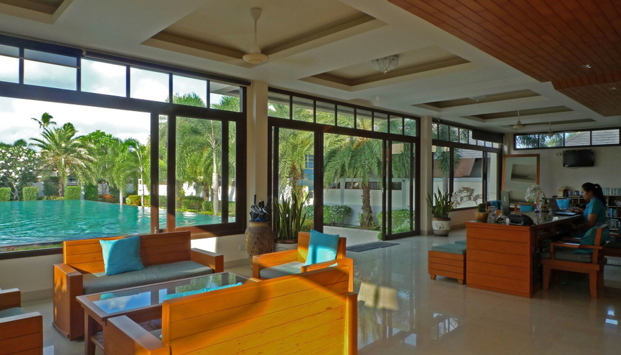 Food & Drinks 5, Samui Boat Lagoon, Ko Samui