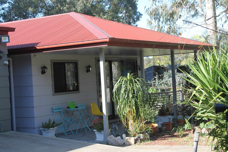 Exterior & Views 2, Ducati's Bed and Breakfast, Port Stephens