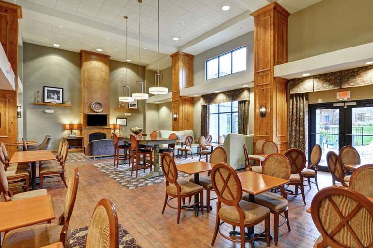 Food & Drinks 5, Hampton Inn and Suites New Hartford/Utica, Oneida