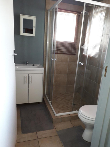 Bathroom 5, Lallapanzi Country Stay, Gert Sibande