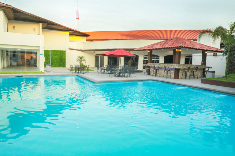 Sport & Beauty 5, Days Inn by Wyndham Piedras Negras, Piedras Negras