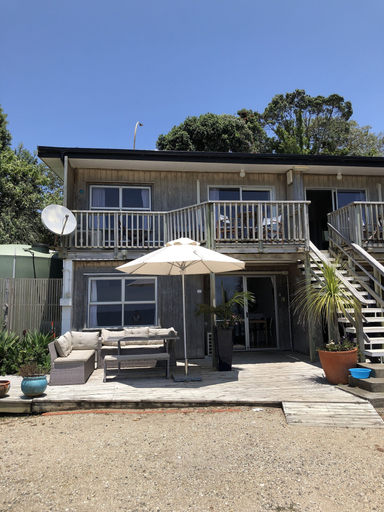 Exterior & Views 2, Driftwood Lodge, Far North