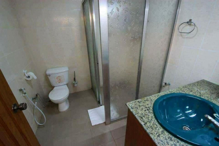 Bathroom 3, Adler Lady Guesthouse - Women Only, Yangon