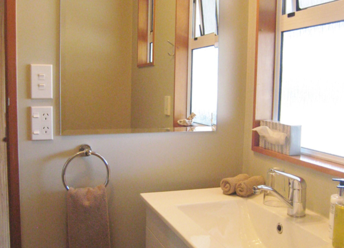 Bathroom 3, Buller Court on Palmerston, Buller