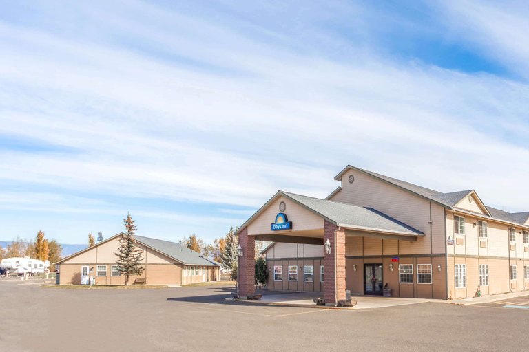 Exterior & Views 2, Days Inn by Wyndham Ellensburg, Kittitas