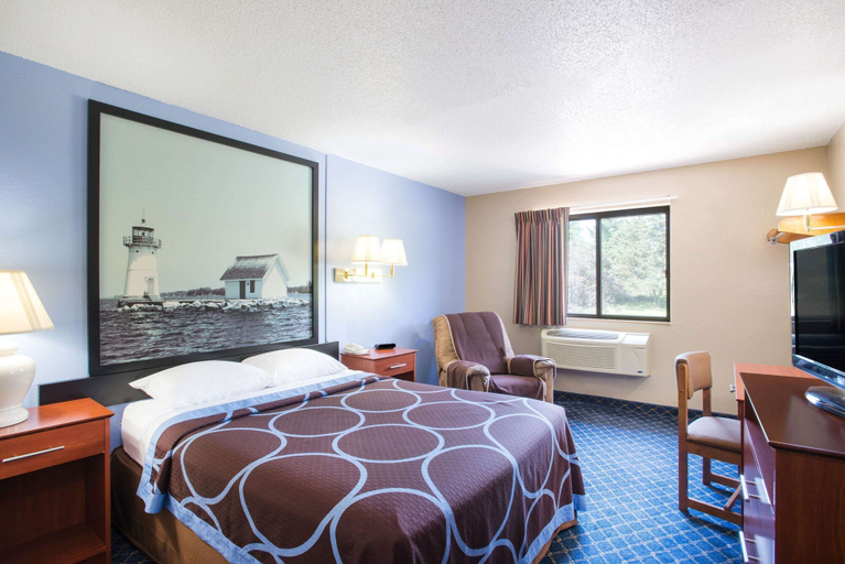 Bedroom 3, Super 8 by Wyndham Massena NY, Saint Lawrence