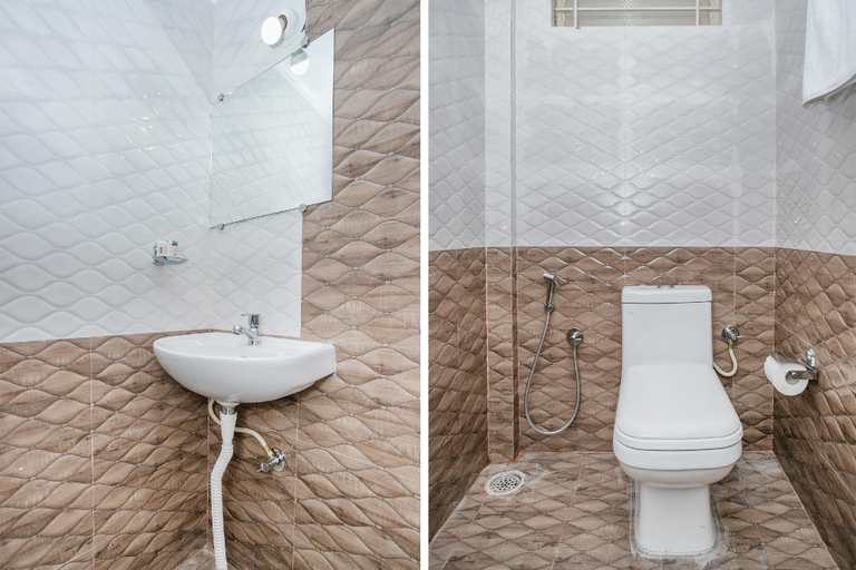 Bathroom 1, Hotel O PMR Near Ascendas Park Square Mall, Bangalore