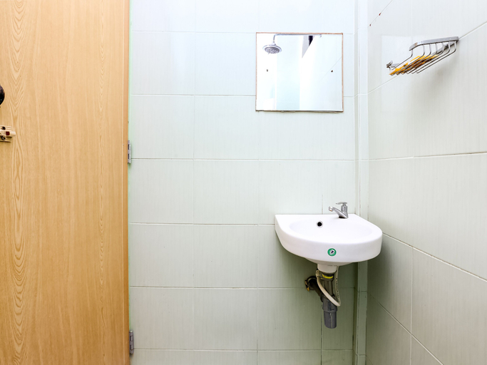 Bathroom 3, Hotel O Green Mango @ Sri Cemerlang, Kota Bharu
