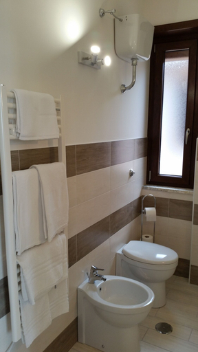 Bathroom 3, Belsito, Frosinone