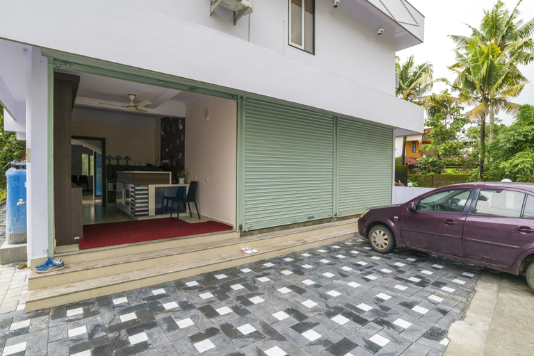 Exterior & Views 2, Blue Bell Airport Hotel, Ernakulam