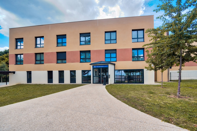 Exterior & Views 2, Zenitude Hôtel - Résidences Magny les Hameaux, Yvelines
