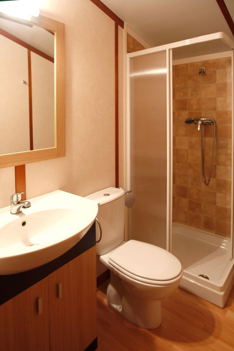 Bathroom 4, Camping Fuentes Blancas, Burgos