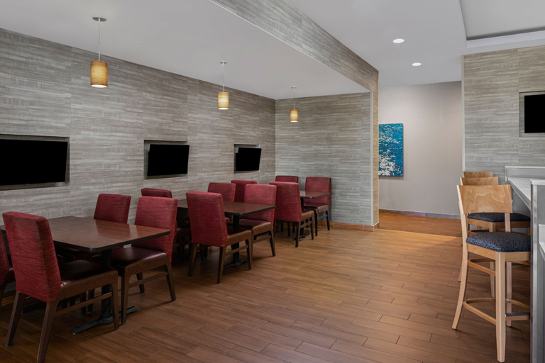 Food & Drinks 5, Towneplace Suites Big Spring, Howard