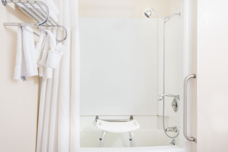 Bathroom 4, Super 8 by Wyndham Casper West by the River, Natrona