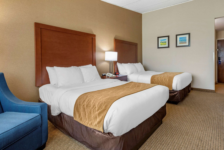 Bedroom 3, Comfort Inn Lancaster County North, Lancaster