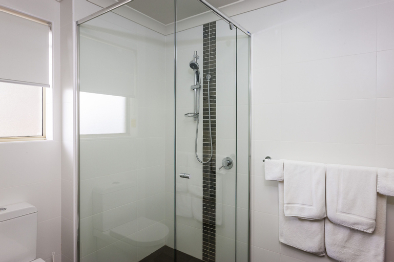 Bedroom 4, Quality Hotel Bayswater, Bayswater