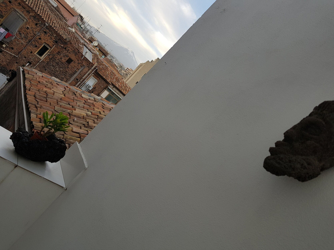 Exterior & Views 2, Fera O' Luni, Catania