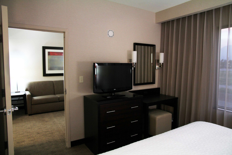 Bedroom 3, Embassy Suites Ontario Airport, San Bernardino