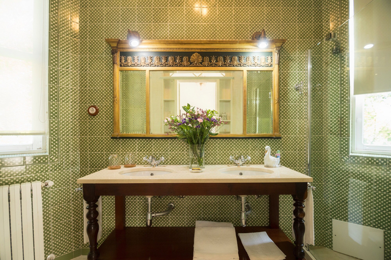 Bathroom 4, Casa de Mogofores, Anadia