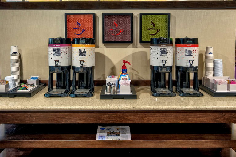 Food & Drinks 5, Hampton Inn Dumfries/Quantico, Prince William