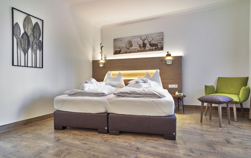 Bedroom 5, Hotel Lindenhof, Passau