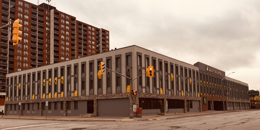 Exterior & Views 2, Quality Inn & Suites Downtown Windsor, Essex