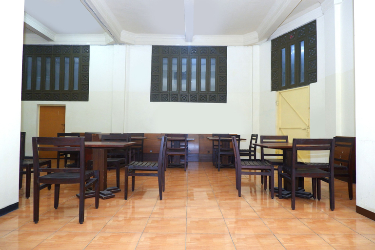 Food & Drinks 5, Hotel Pelangi Indah, Semarang
