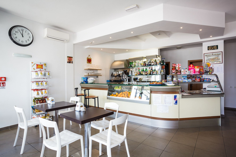 Food & Drinks 2, Residence Roxy, Rimini