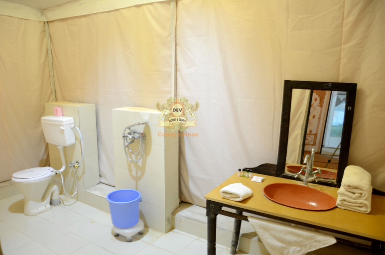Bathroom, Camp e Khas, Jaisalmer