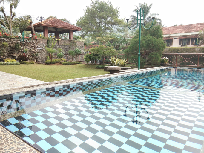 Sport & Beauty 5, Villa Danau 5 Bedroom for 50 pax, Cianjur