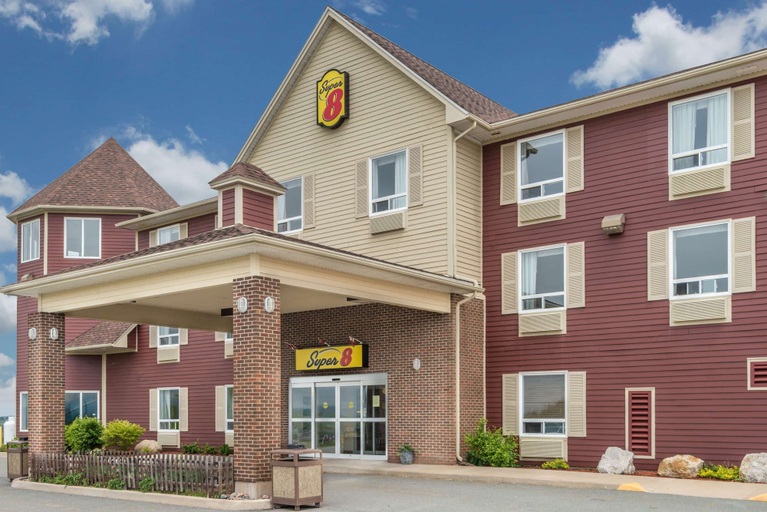 Exterior & Views 2, Super 8 by Wyndham Windsor NS, Hants